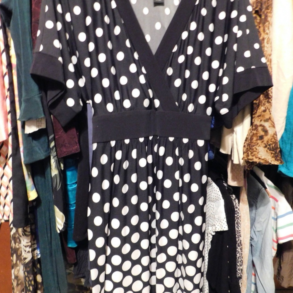 Dress Swishy Polka Dot V Neck with Belt Size 10